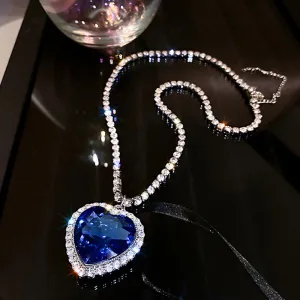 Temperament Heart Shaped Rhinestone Pendant Necklace