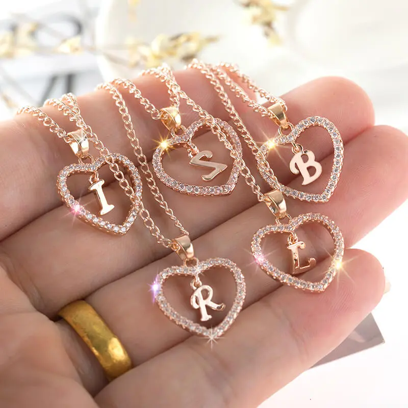 Women's Heart Shape 26 Alphabet Letter Design Alloy Pendant Necklace