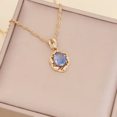 Women's Flower Shape Design Rhinestone Decorate Necklace