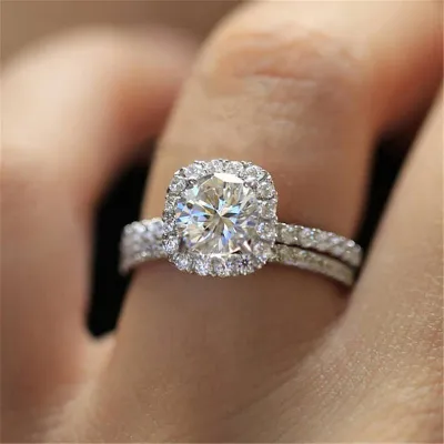 Shiny Women Micro Embedded Rhinestone Geometric Ring