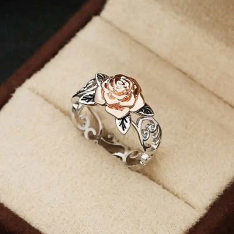 Women Retro Flower Shaped Hollow Out Design Alloy Ring