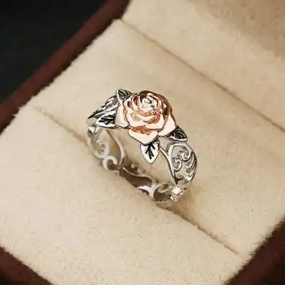 Women Retro Flower Shaped Hollow Out Design Alloy Ring