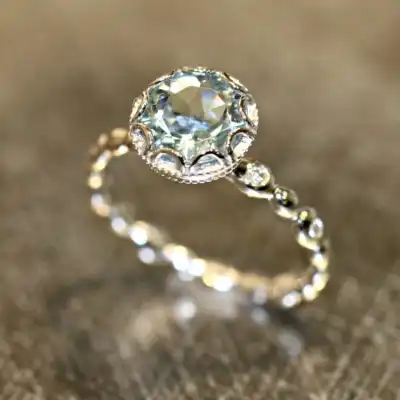 Women Fashion Shiny Zircon Decorative Copper Geometric Ring