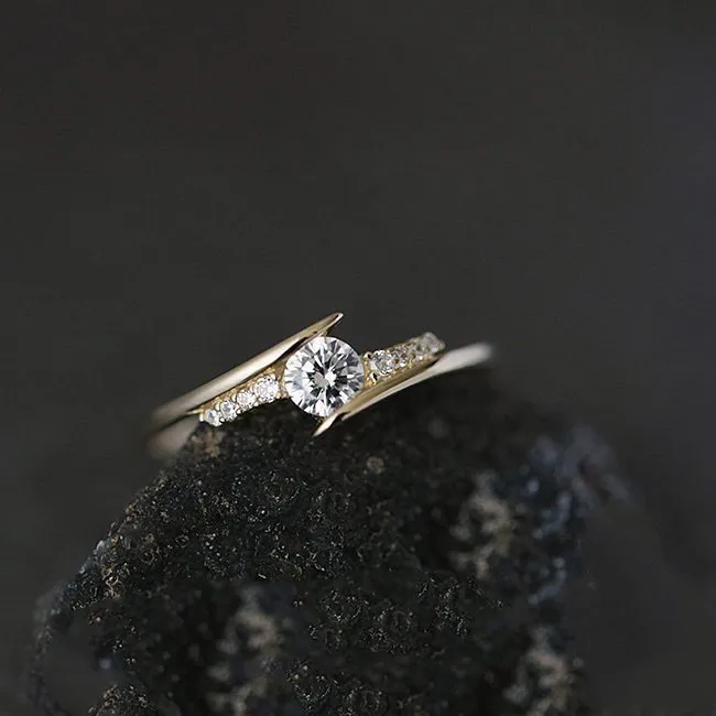Women Simple Zircon Decorative Geometric Copper Ring