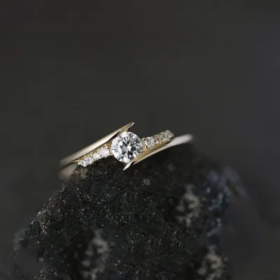 Women Simple Zircon Decorative Geometric Copper Ring