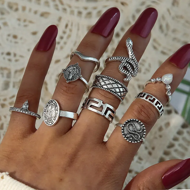 10pcs/set Women Retro Snakelike Pattern Design Alloy Ring Set