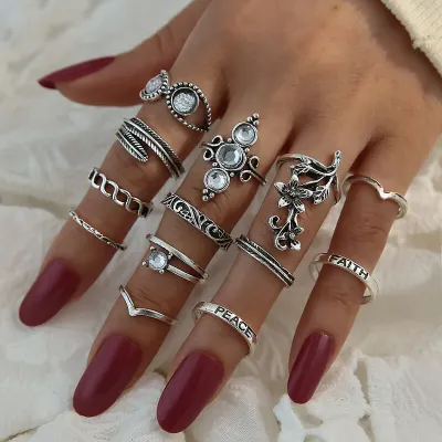 13pcs/set Women Retro Feather Carving Geometric Ring Set