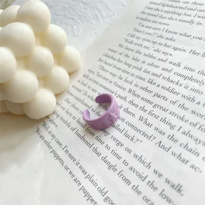 Women Vintage Geometric Design Resin Ring