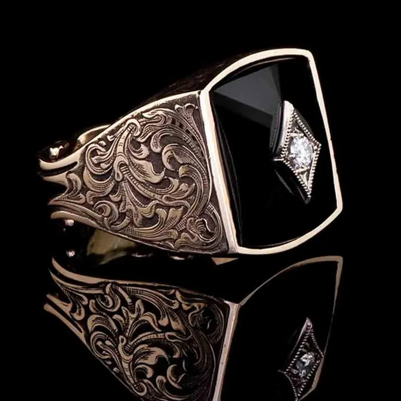 Men's Retro Carving Pattern Alloy Geometric Ring
