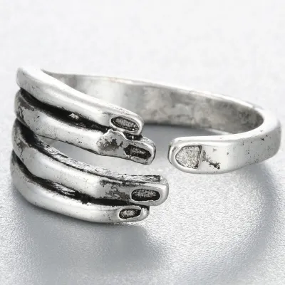 Retro Finger Shape Design Open Mouth Ring