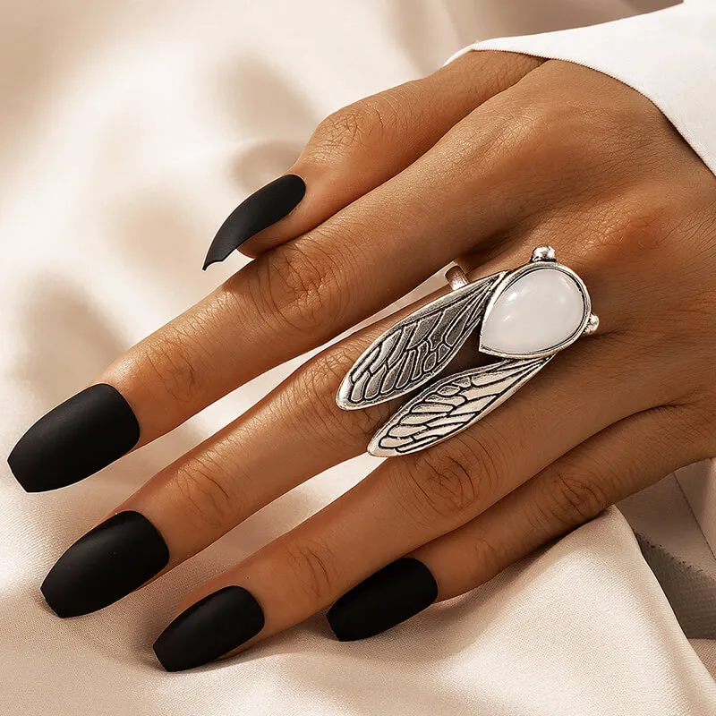 Women Vintage Cicada Shape Geometric Alloy Ring