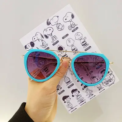 Kids Casual Large Frame Metal Bridge Resin Sunglasses