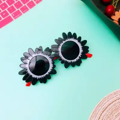 Kids Fashion Exaggerated Sunflower Shaped Sunglasses PC AC Lens UV400