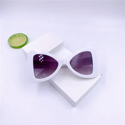 Girls Unique Triangle Frame Pearl Decoration Sunglasses Kids Accessories