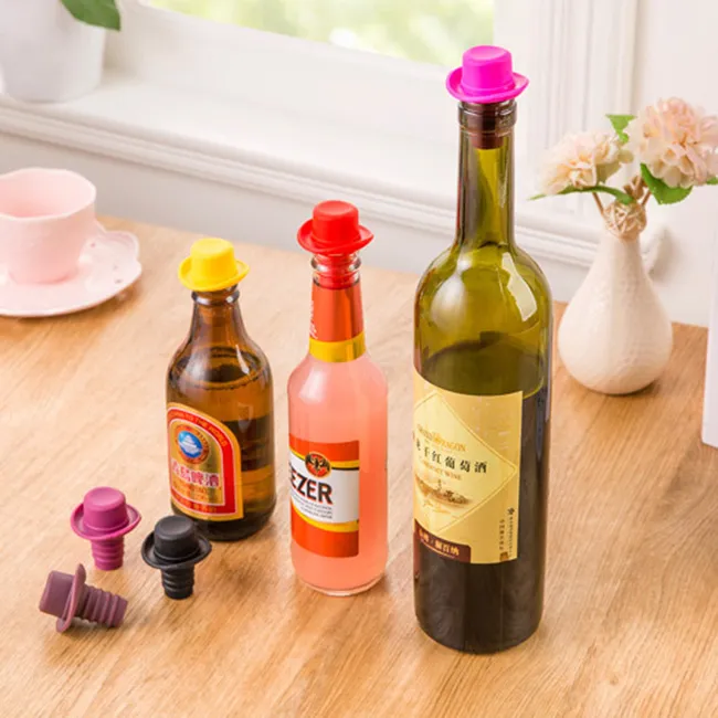 Little Red Riding Hood Silicone Vacuum Bottle Wine Stopper for Home Kitchen