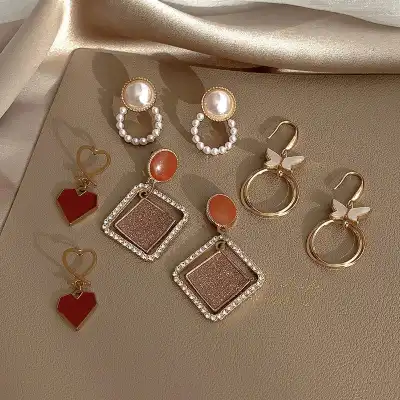 Women Retro Pearl Decorative Geometry Earrings Set
