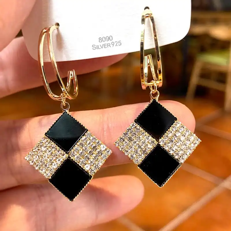 Women Fashion Rhombus Rhinestone Earrings