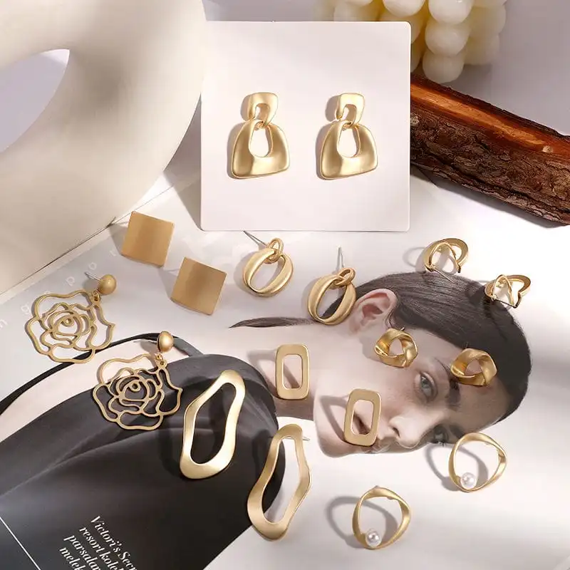 Women's Temperament Geometric Design Earrings Alloy