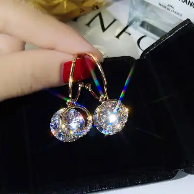 Fashion Rhinestone Decorative Alloy Stud Earrings