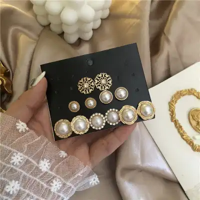 5pairs/set Temperament Pearl Decoration Stud Earrings Set in Titanium Steel and Plastic