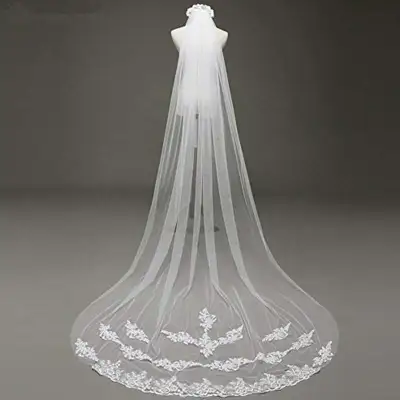 Simple Lace Flower Design Romantic Wedding Bridal Veil With Comb