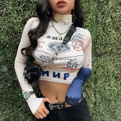 S-L Women Edgy Turtle Neck Contrast Color Letter Printed Crop Top