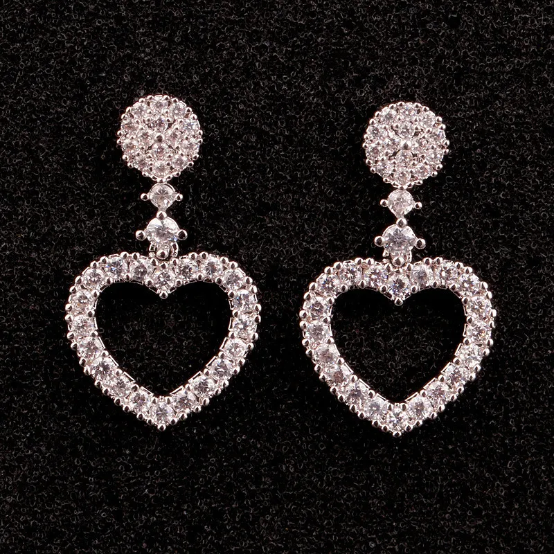 Temperament Heart Shape Rhinestone Decorative Alloy Stud Earrings
