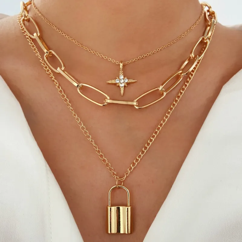 Vintage Simple Lock And Star Pendant Design Rhinestone Decoration Alloy Multilayer Necklace