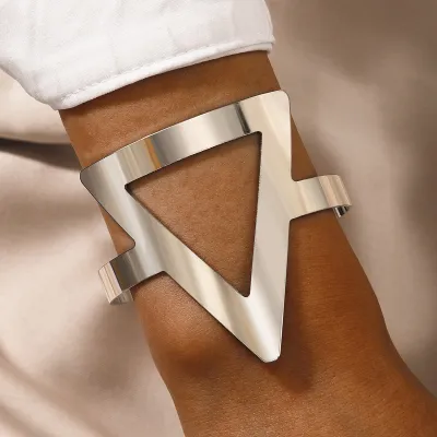 Creative Simple Geometric Shape Hollow Design Opening Alloy Unisex Bracelet