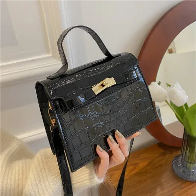 Women Vintage Design Solid Color Crocodile Pattern Shoulder Handle Bag
