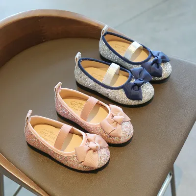 Zapatos planos de fondo suave transpirables con lazo de lentejuelas lindos para niñas