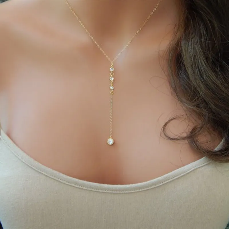 Simple Temperament Rhinestone Pendant Necklace Alloy Jewelry for Women