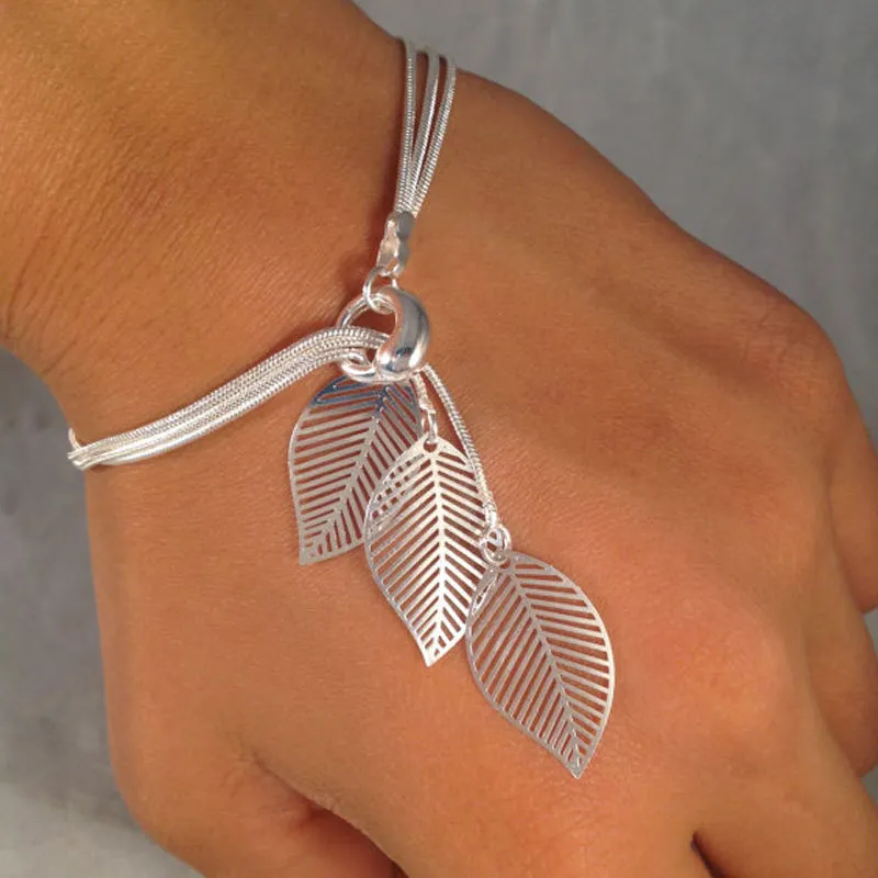 Creative Leaf Shape Pendant Hollow Design Alloy Bracelet Women's