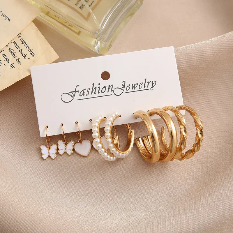 Temperament Butterfly Heart Pendant Pearl Decoration Acrylic Alloy Earrings