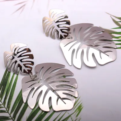 Exaggerated Hollow Leaf Shaped Alloy Earrings for Women