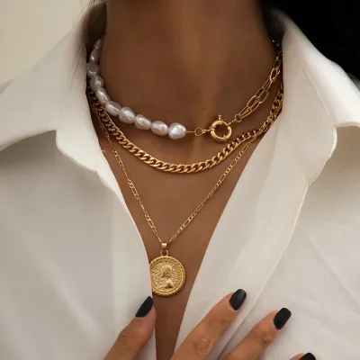 Vintage Splicing Design Round Pendant Alloy Multilayer Necklace for Women