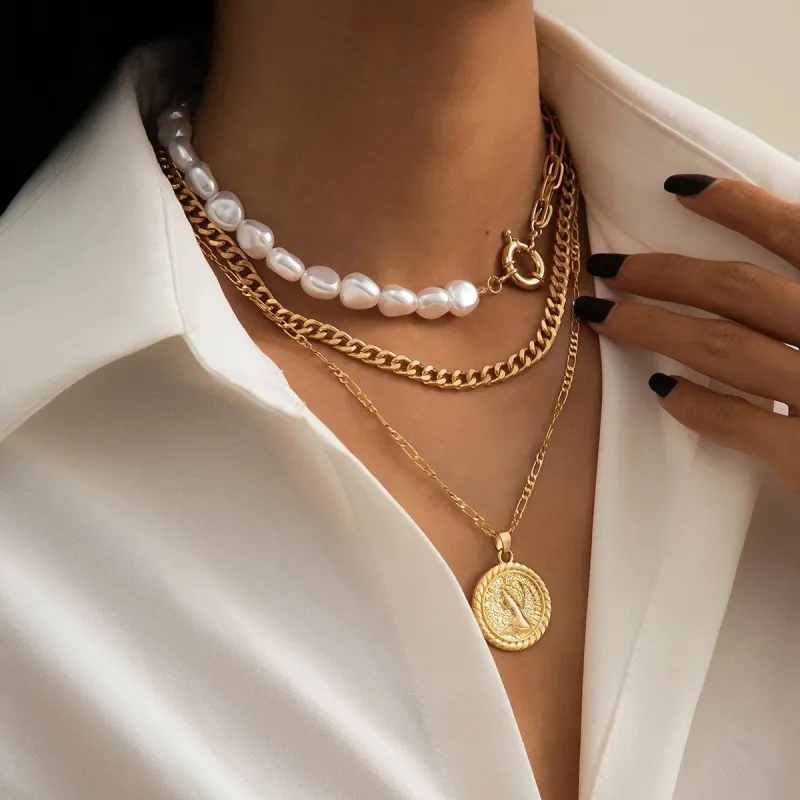 Vintage Splicing Design Round Pendant Alloy Multilayer Necklace for Women