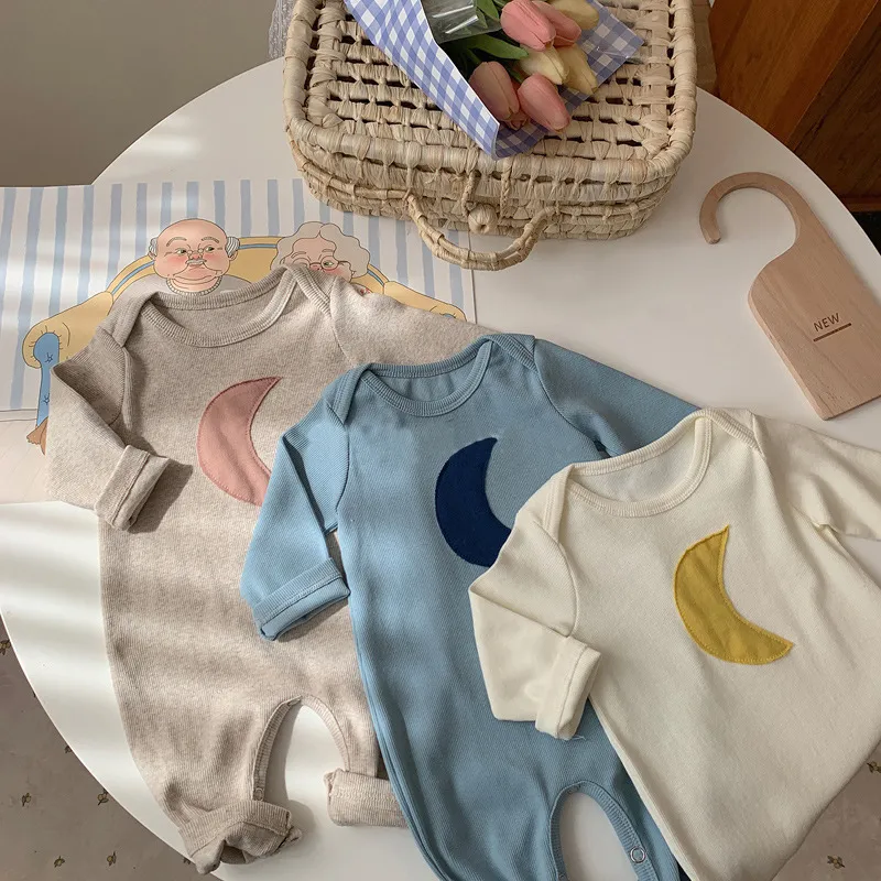Baby Cute Round Neck Long-sleeved Moon Print Cotton Pullover Jumpsuit