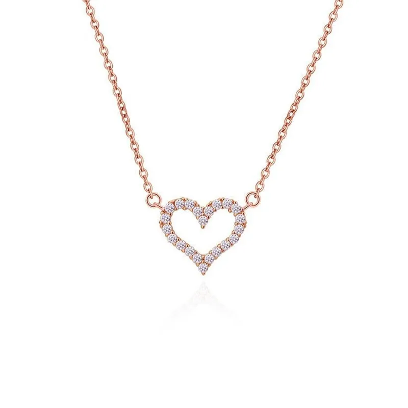 Simple Temperament Heart Shaped Pendant Rhinestone Decoration Alloy Necklace