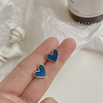 Women Unique Blue Heart Shape Design Alloy Stud Earrings