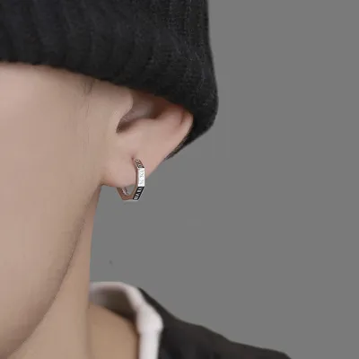 Men Simple Geometric Design Silver Stud Earrings Crown