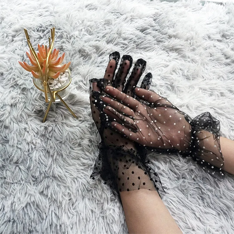 Women Elegant Lace Polka Dot Mesh Knitted Gloves