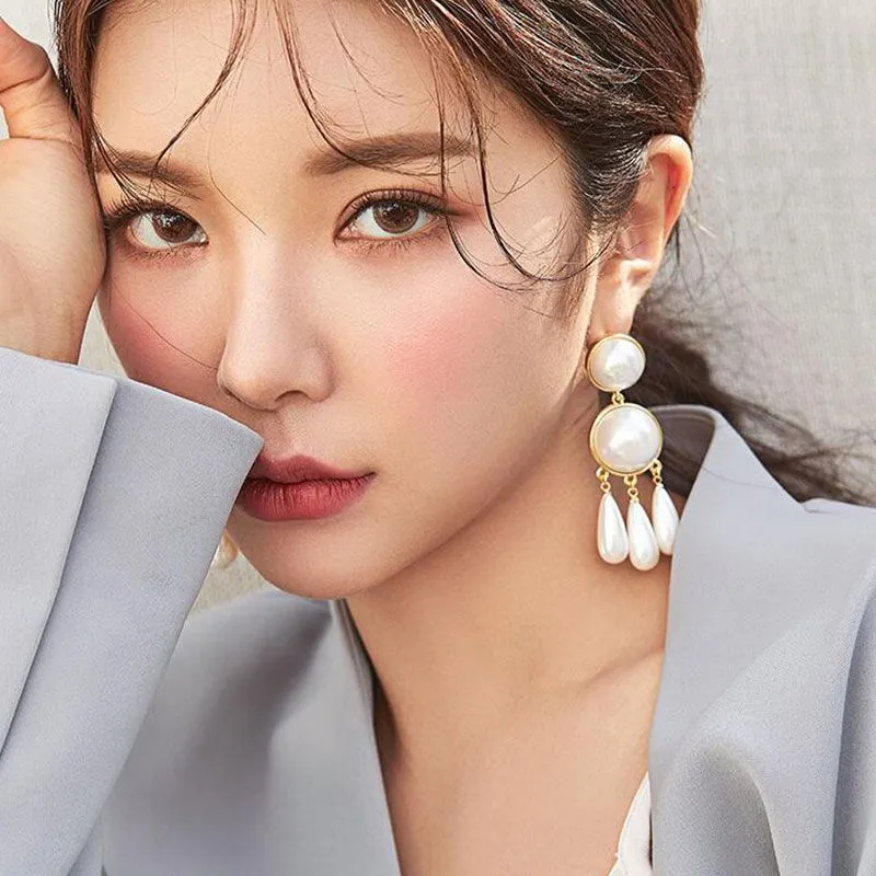 Creative Water Droplets Shaped Decor Pearl Earrings