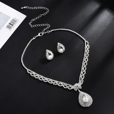 Women Shiny Rhinestone Teardrop Pendant Necklace and Earrings Set