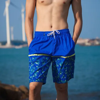 Men Camouflage Print Quick Drying Loose Beach Shorts