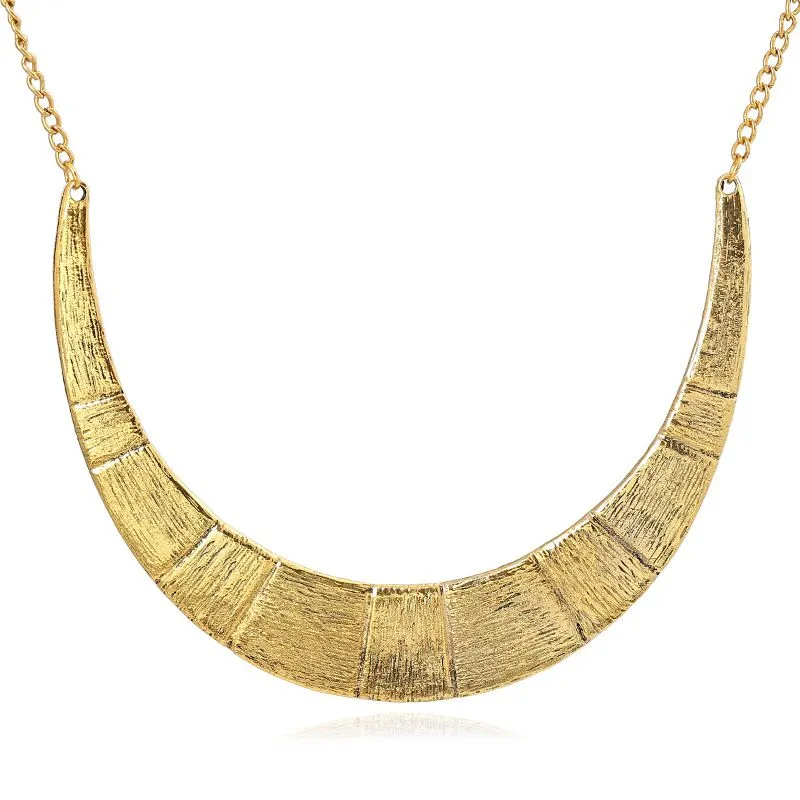 Vintage Women Punk Style Alloy Moon Pendant Necklace 51cm
