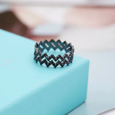 Fashion Double Layer Z Shape Wavy Pattern Zircon Ring