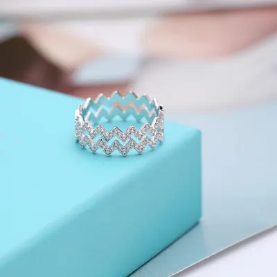 Fashion Double Layer Z Shape Wavy Pattern Zircon Ring