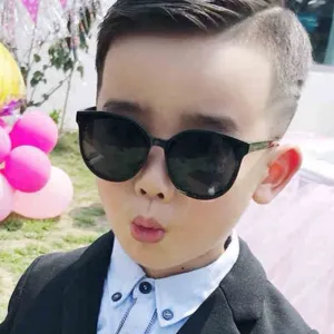 Kids Classic Style Anti-UV Sunglasses, Cute Resin Lens PC Frame