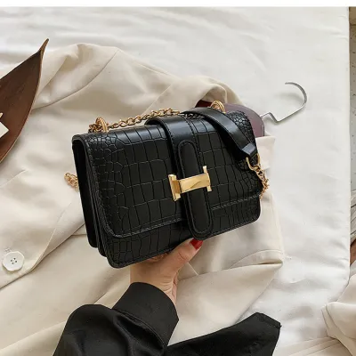 Women Vintage Metal Chain Crocodile Pattern Solid Color Crossbody Shoulder Bag